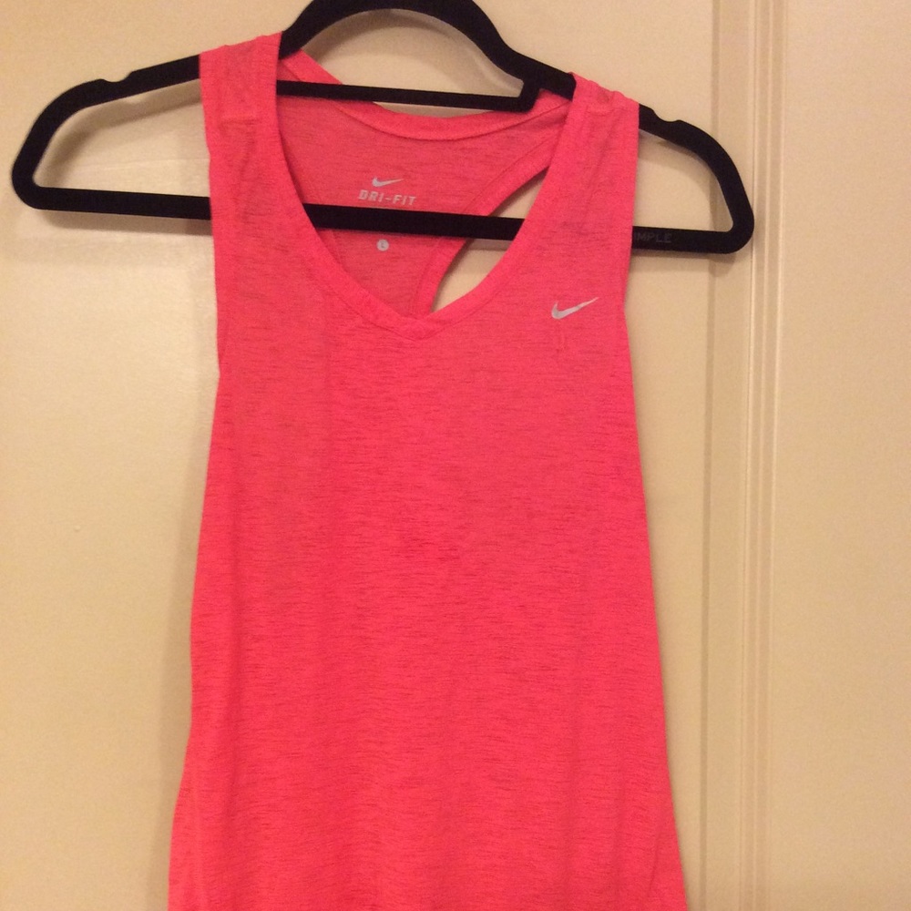 Light Weight Nike Work Out Tank Top